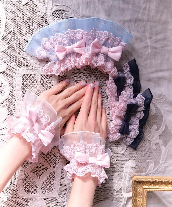 organdy frill wrist cuffs