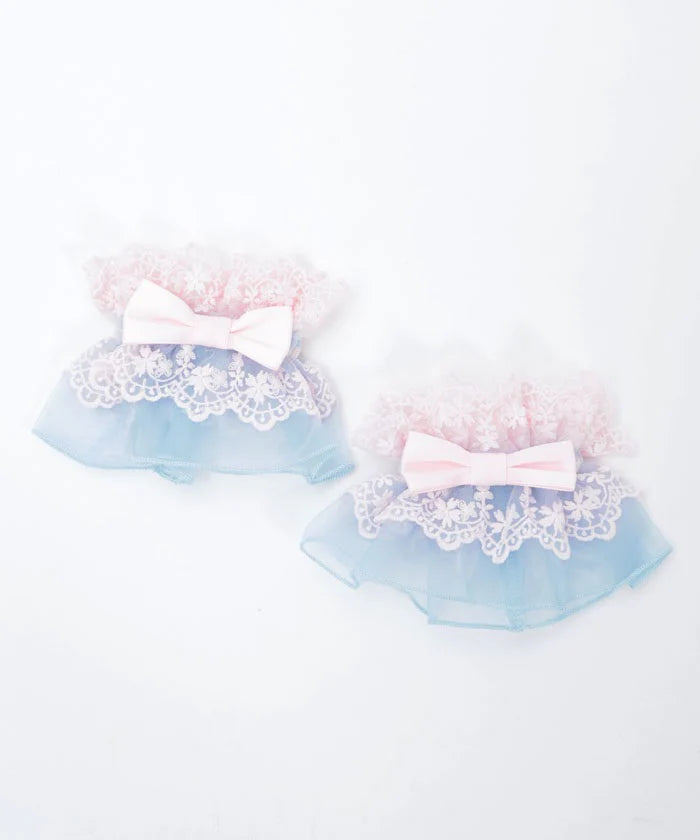 organdy frill wrist cuffs