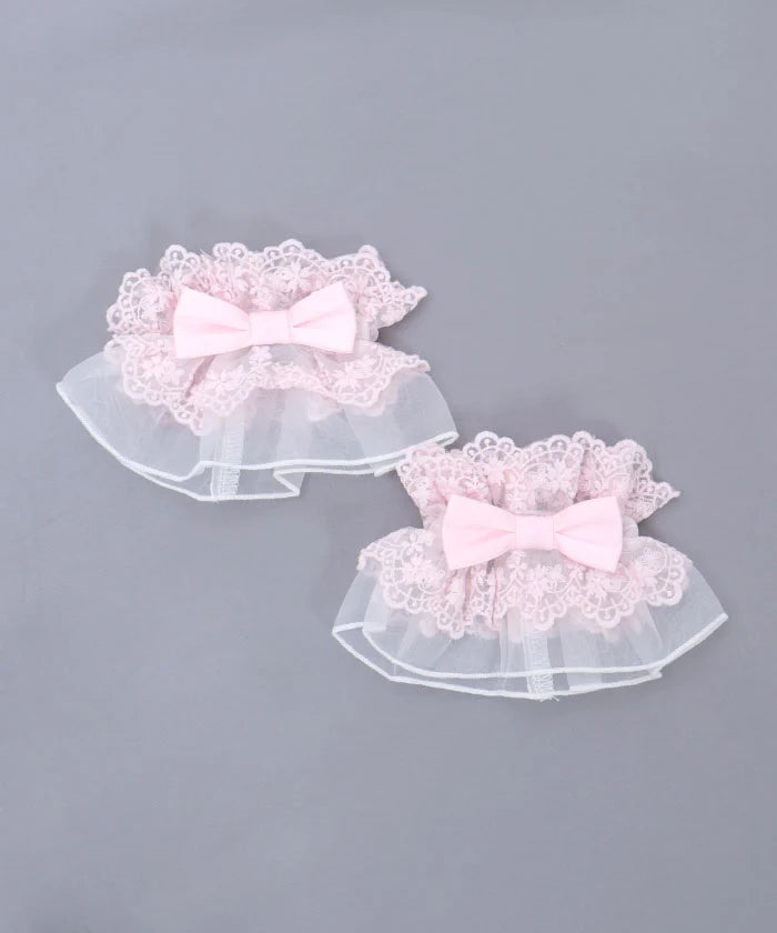 organdy frill wrist cuffs