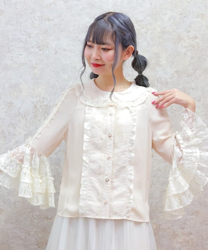 Lacy Princess Sleeves Blouse