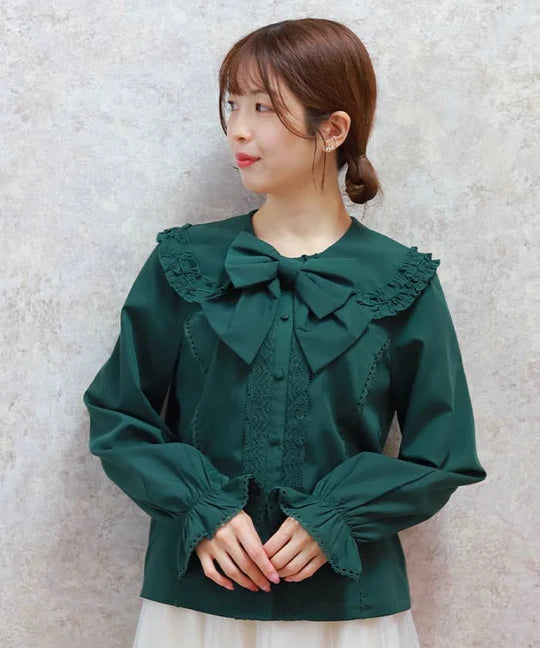 flat collar blouse