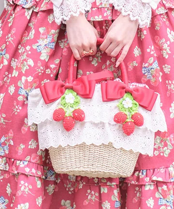 strawberry amigurumi basket bag